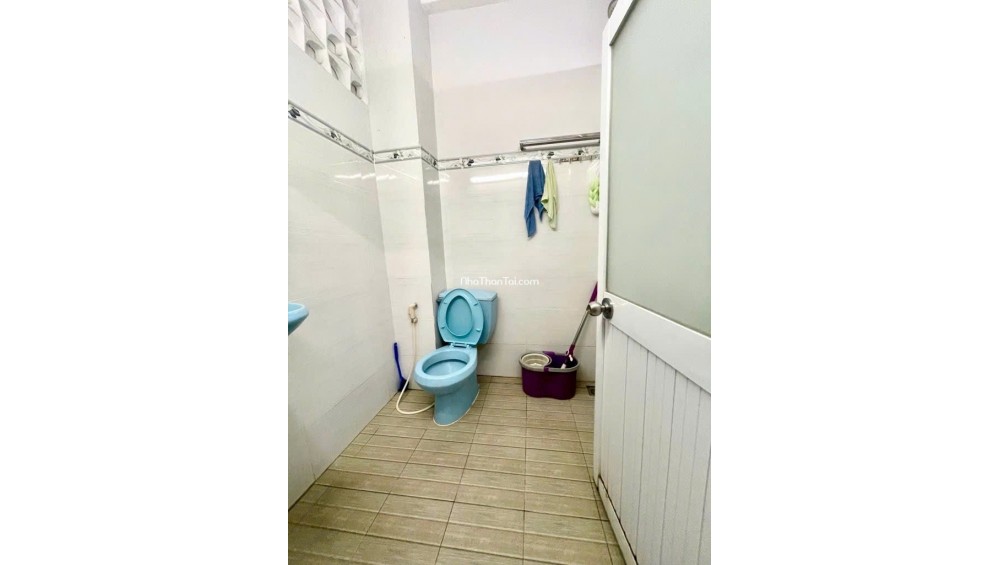 Bán Nhà gần MT Hoàng Diệu. Quận 4, 3 tầng, 44m2, Giá nhỉnh 14 tỷ.